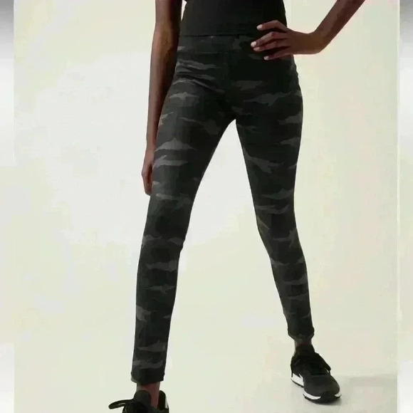 Athleta Pants - Athleta High Rise Chit Chat Tight